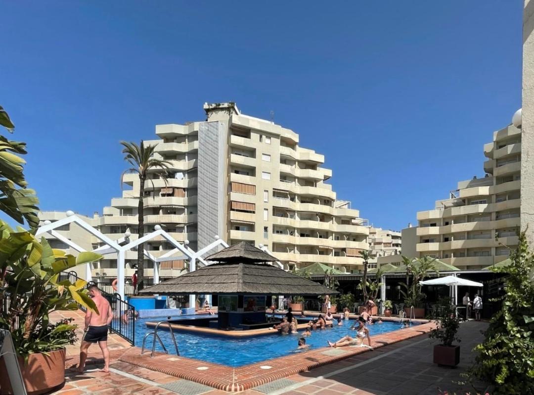 El Estudio De La Playa Benalbeach 317 Terraza Vistas Al Mar Benalmádena Esterno foto