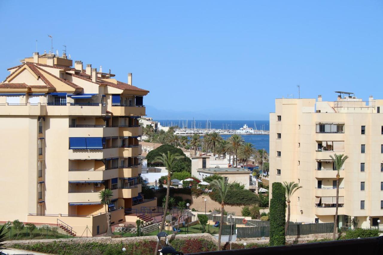 El Estudio De La Playa Benalbeach 317 Terraza Vistas Al Mar Benalmádena Esterno foto